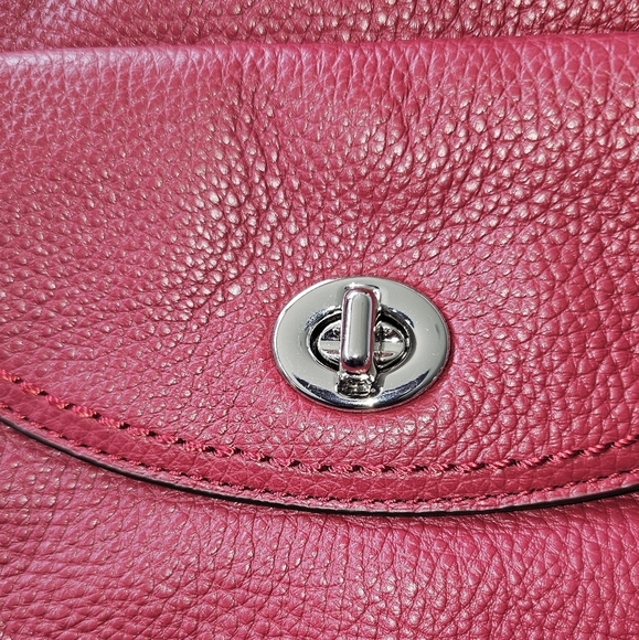 **SOLD** New Coach Red Leather Swing Back Crossbody NWT - Picture 7 of 9